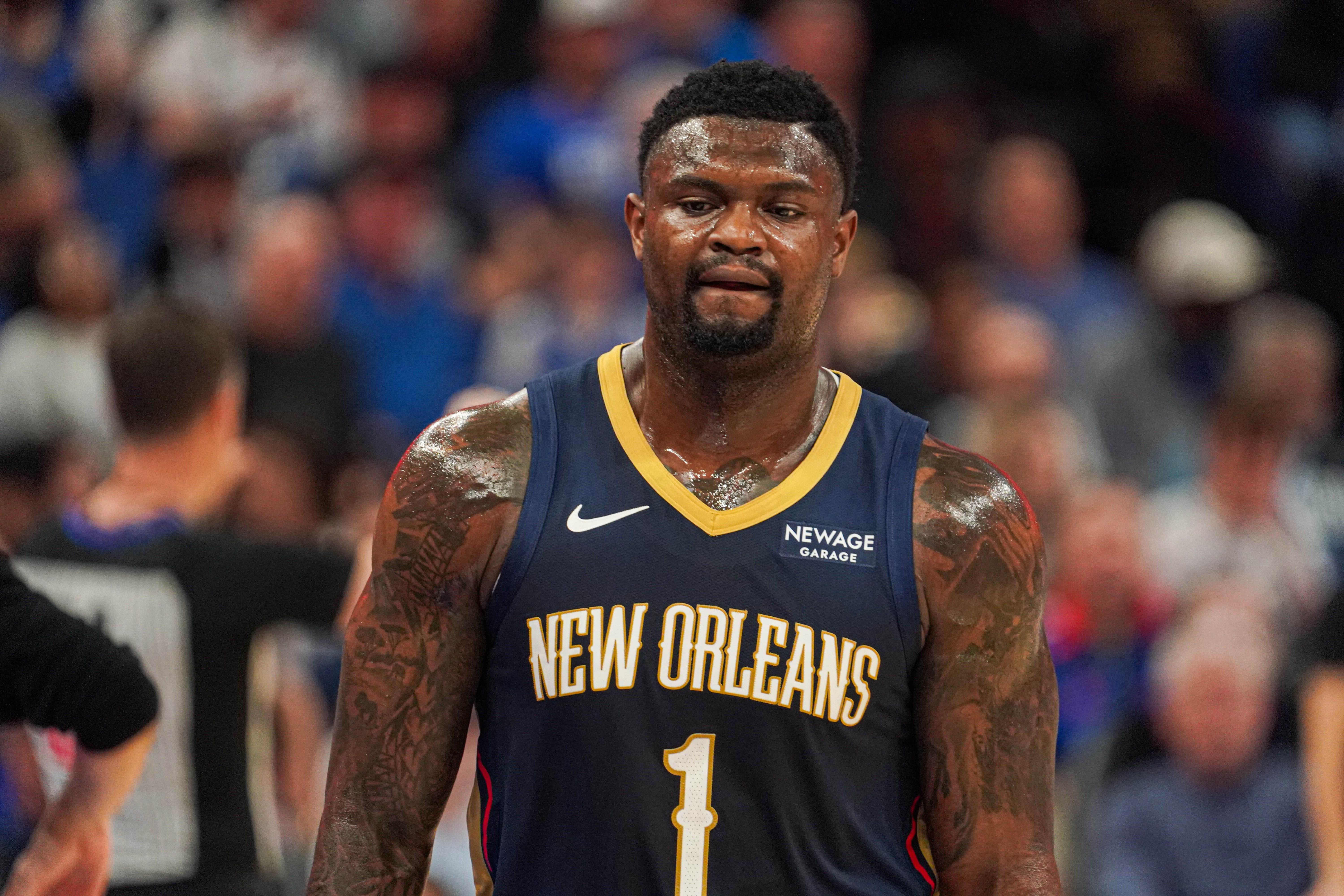 体育直播APP-又壮又快!锡安胯下变向一步过掉文班亚马 暴扣取分