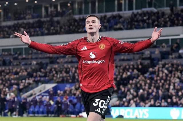 APP下载-1-0!卡里克神换人,谢什科一剑封喉,曼联复仇,剑指英超前三